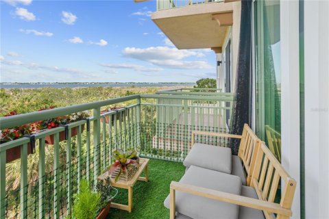 Condo in Merrit Island, Florida, 2 bedrooms  № 2259132 - photo 16