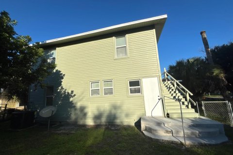 Villa ou maison à louer à St. Lucie, Floride: 5 chambres, 161.65 m2 № 2414397 - photo 28