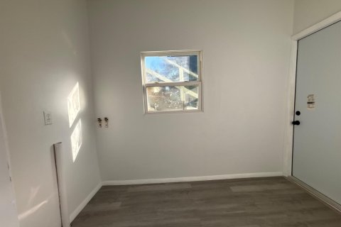 Villa ou maison à louer à St. Lucie, Floride: 5 chambres, 161.65 m2 № 2414397 - photo 24