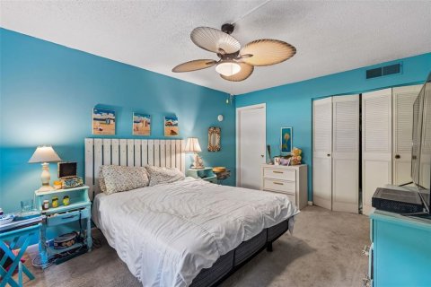 Condo in Dunedin, Florida, 2 bedrooms  № 2221835 - photo 27