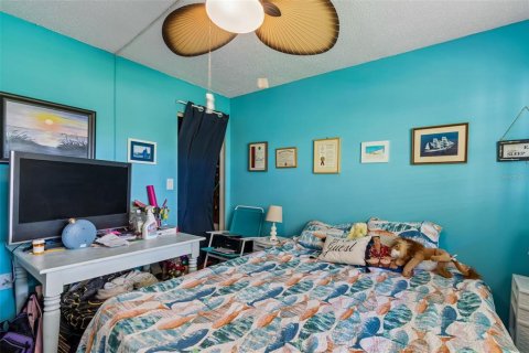 Condo in Dunedin, Florida, 2 bedrooms  № 2221835 - photo 20