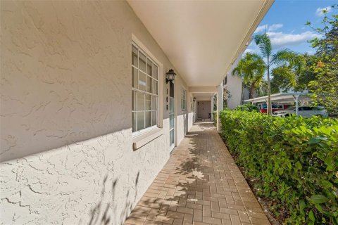 Condo in Dunedin, Florida, 2 bedrooms  № 2221835 - photo 5