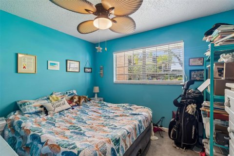 Condo in Dunedin, Florida, 2 bedrooms  № 2221835 - photo 19