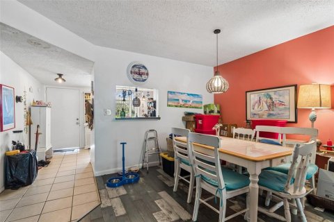 Condo in Dunedin, Florida, 2 bedrooms  № 2221835 - photo 10