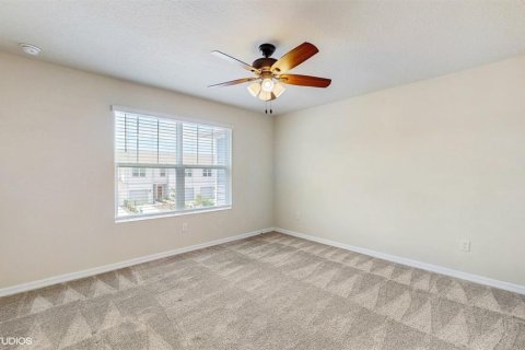 Adosado en venta en Kissimmee, Florida, 3 dormitorios, 165.55 m2 № 1824056 - foto 19