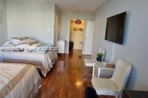 Copropriété à louer à Hallandale Beach, Floride: 1 chambre, 99.87 m2 № 1973585 - photo 9