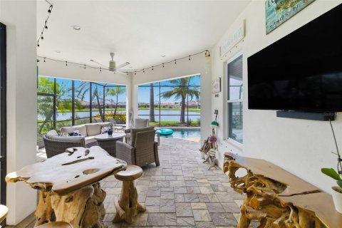 House in Bradenton, Florida 3 bedrooms, 235.6 sq.m. № 2217789 - photo 11