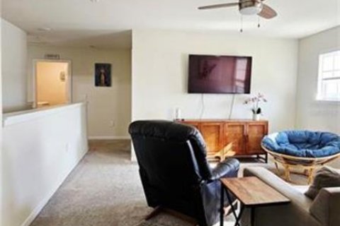 House in Davenport, Florida 4 bedrooms, 224.45 sq.m. № 1847129 - photo 21