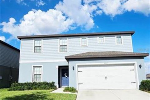 House in Davenport, Florida 4 bedrooms, 224.45 sq.m. № 1847129 - photo 1