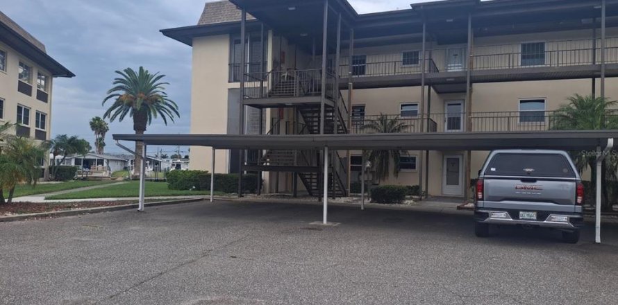 Condo à New Port Richey, Floride, 2 chambres № 1771844