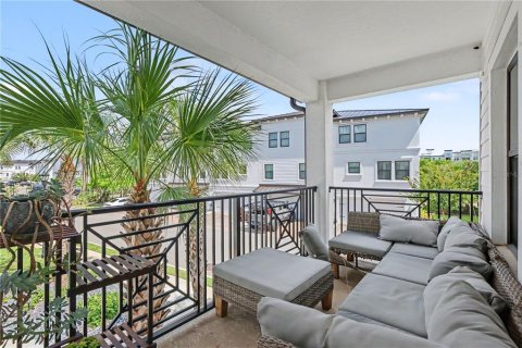 Townhouse in Tampa, Florida 3 bedrooms, 192.49 sq.m. № 2393856 - photo 24
