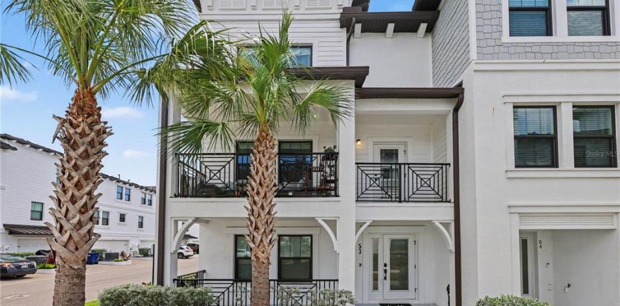 Townhouse in Tampa, Florida 3 bedrooms, 192.49 sq.m. № 2393856