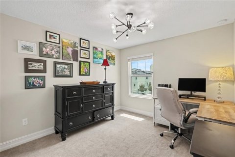 Townhouse in Tampa, Florida 3 bedrooms, 192.49 sq.m. № 2393856 - photo 20