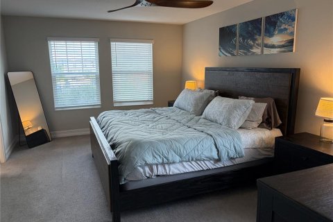 Townhouse in Tampa, Florida 3 bedrooms, 192.49 sq.m. № 2393856 - photo 12
