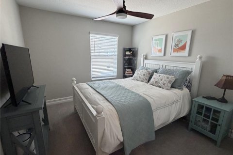 Townhouse in Tampa, Florida 3 bedrooms, 192.49 sq.m. № 2393856 - photo 18