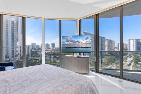 Condo in Sunny Isles Beach, Florida, 2 bedrooms  № 1963690 - photo 15