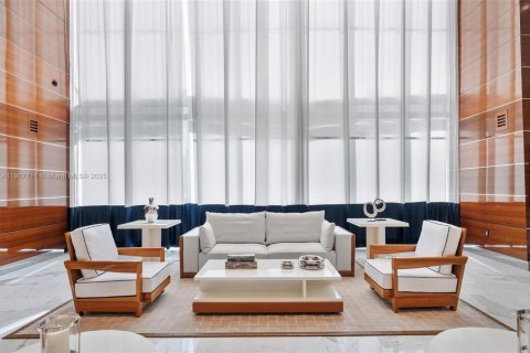 Condo in Sunny Isles Beach, Florida, 2 bedrooms  № 1963690 - photo 30