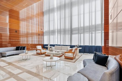 Condo in Sunny Isles Beach, Florida, 2 bedrooms  № 1963690 - photo 29