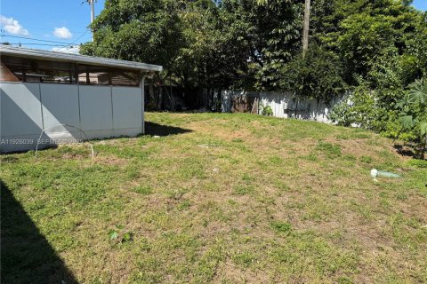 Villa ou maison à louer à Hollywood, Floride: 2 chambres, 93 m2 № 1989351 - photo 4