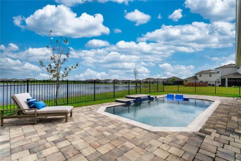Casa en venta en Orlando, Florida, 3 dormitorios, 255.3 m2 № 1911035 - foto 5
