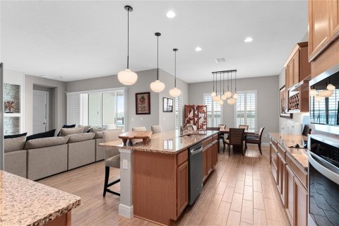 Casa en venta en Orlando, Florida, 3 dormitorios, 255.3 m2 № 1911035 - foto 12