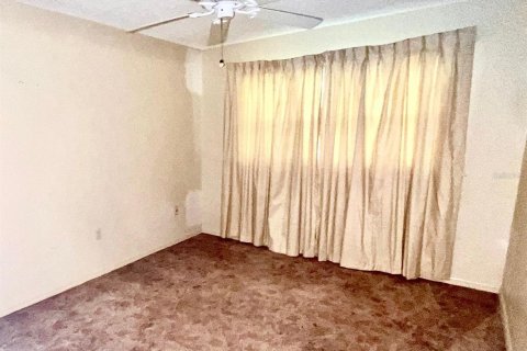 Casa en venta en Orlando, Florida, 4 dormitorios, 165.64 m2 № 1795592 - foto 13