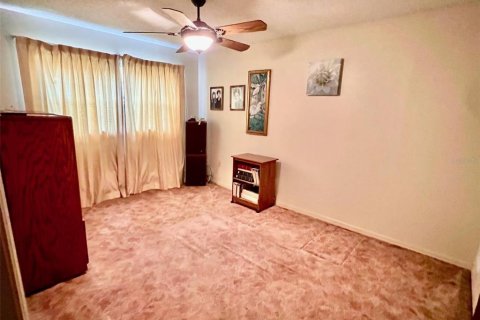 Casa en venta en Orlando, Florida, 4 dormitorios, 165.64 m2 № 1795592 - foto 12