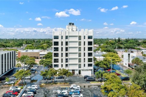 Commercial property in Hollywood, Florida № 1861267 - photo 6