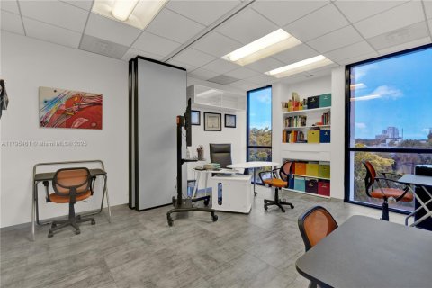 Commercial property in Hollywood, Florida № 1861267 - photo 21