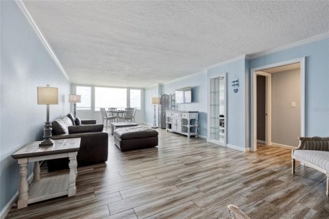 Condo in Clearwater, Florida, 2 bedrooms  № 1915369 - photo 12