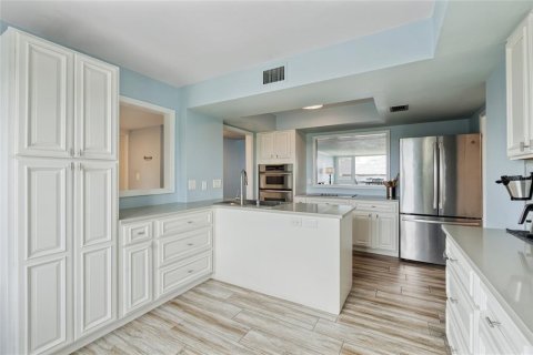 Condo in Clearwater, Florida, 2 bedrooms  № 1915369 - photo 10