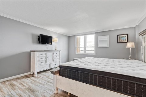 Condo in Clearwater, Florida, 2 bedrooms  № 1915369 - photo 17