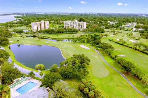 Condo in Clearwater, Florida, 2 bedrooms  № 1915369 - photo 1