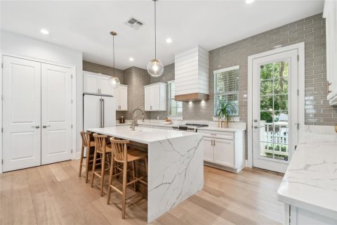 Villa ou maison à vendre à Safety Harbor, Floride: 4 chambres, 235.51 m2 № 1782837 - photo 13