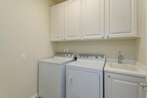 Touwnhouse à vendre à Orlando, Floride: 3 chambres, 168.15 m2 № 1900199 - photo 23