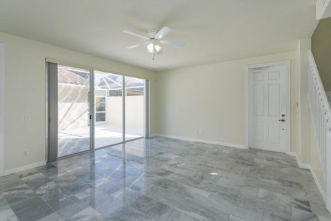 Touwnhouse à vendre à Orlando, Floride: 3 chambres, 168.15 m2 № 1900199 - photo 6