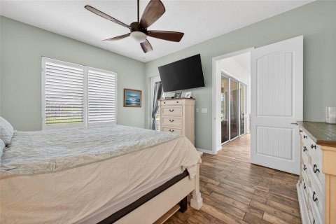 House in New Smyrna Beach, Florida 3 bedrooms, 209.12 sq.m. № 1876131 - photo 18