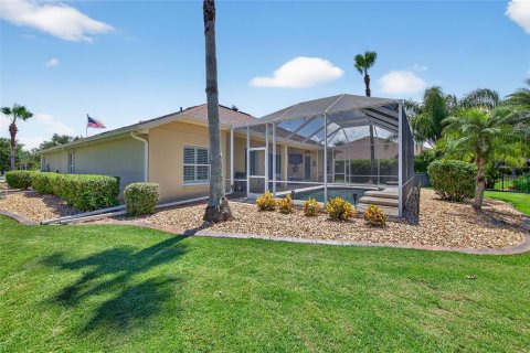 House in New Smyrna Beach, Florida 3 bedrooms, 209.12 sq.m. № 1876131 - photo 7