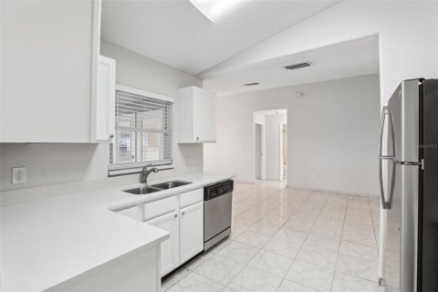 Casa en venta en Kissimmee, Florida, 3 dormitorios, 143.72 m2 № 1658320 - foto 8