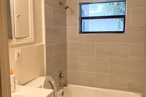 Villa ou maison à louer à West Palm Beach, Floride: 3 chambres, 117.61 m2 № 2431560 - photo 7