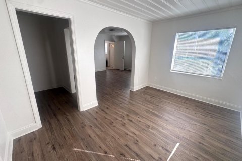 Villa ou maison à louer à West Palm Beach, Floride: 3 chambres, 117.61 m2 № 2431560 - photo 6