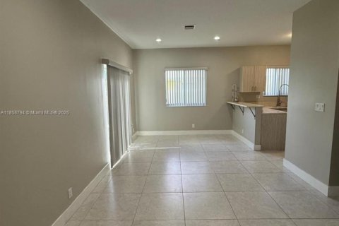 Купить виллу или дом в Дания-Бич, Флорида 3 спальни, 144.37м2, № 1983319 - фото 13