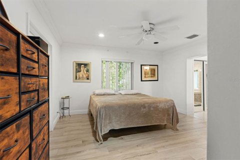 Villa ou maison à vendre à Tampa, Floride: 2 chambres, 201.04 m2 № 2305884 - photo 17