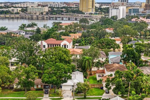 Villa ou maison à vendre à Tampa, Floride: 2 chambres, 201.04 m2 № 2305884 - photo 29