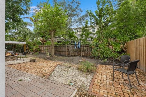 Villa ou maison à vendre à Tampa, Floride: 2 chambres, 201.04 m2 № 2305884 - photo 26