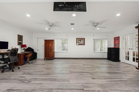 Villa ou maison à vendre à Tampa, Floride: 2 chambres, 201.04 m2 № 2305884 - photo 12