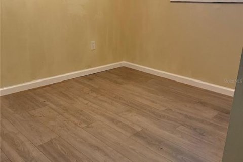 Villa ou maison à louer à Winter Springs, Floride: 4 chambres, 130.53 m2 № 1912827 - photo 9