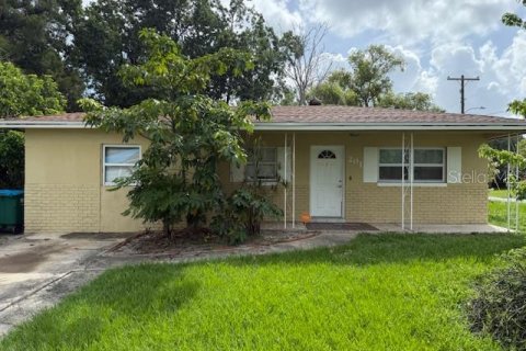 Villa ou maison à louer à Winter Springs, Floride: 4 chambres, 130.53 m2 № 1912827 - photo 1