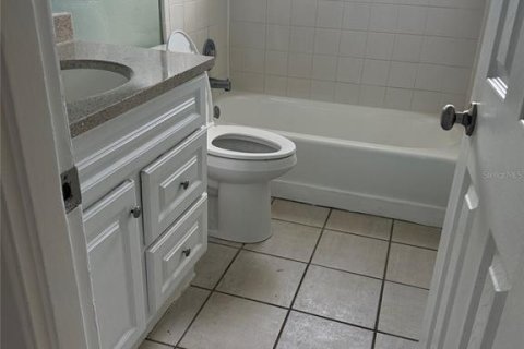 Villa ou maison à louer à Winter Springs, Floride: 4 chambres, 130.53 m2 № 1912827 - photo 3