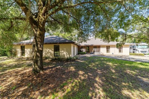 Casa en venta en Dunnellon, Florida, 3 dormitorios, 302.3 m2 № 1903007 - foto 2